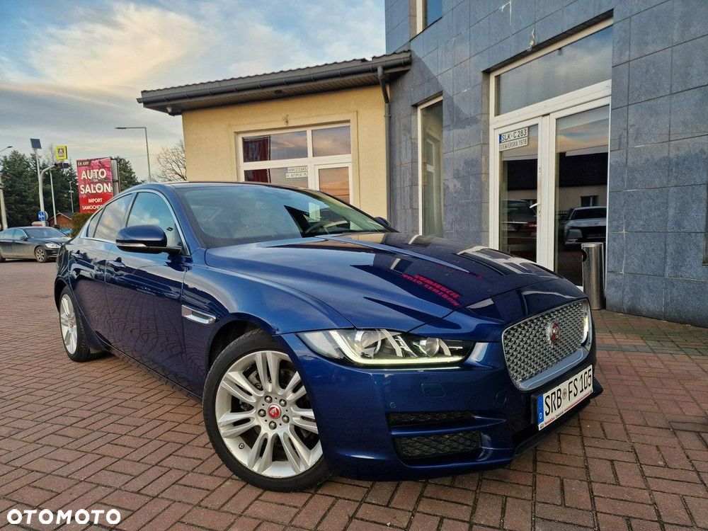 Jaguar XE 20d Prestige - 9