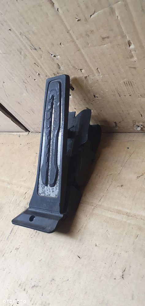 Pedał gazu potencjometr BMW M5 G30 F90 4.4 6871053 - 3
