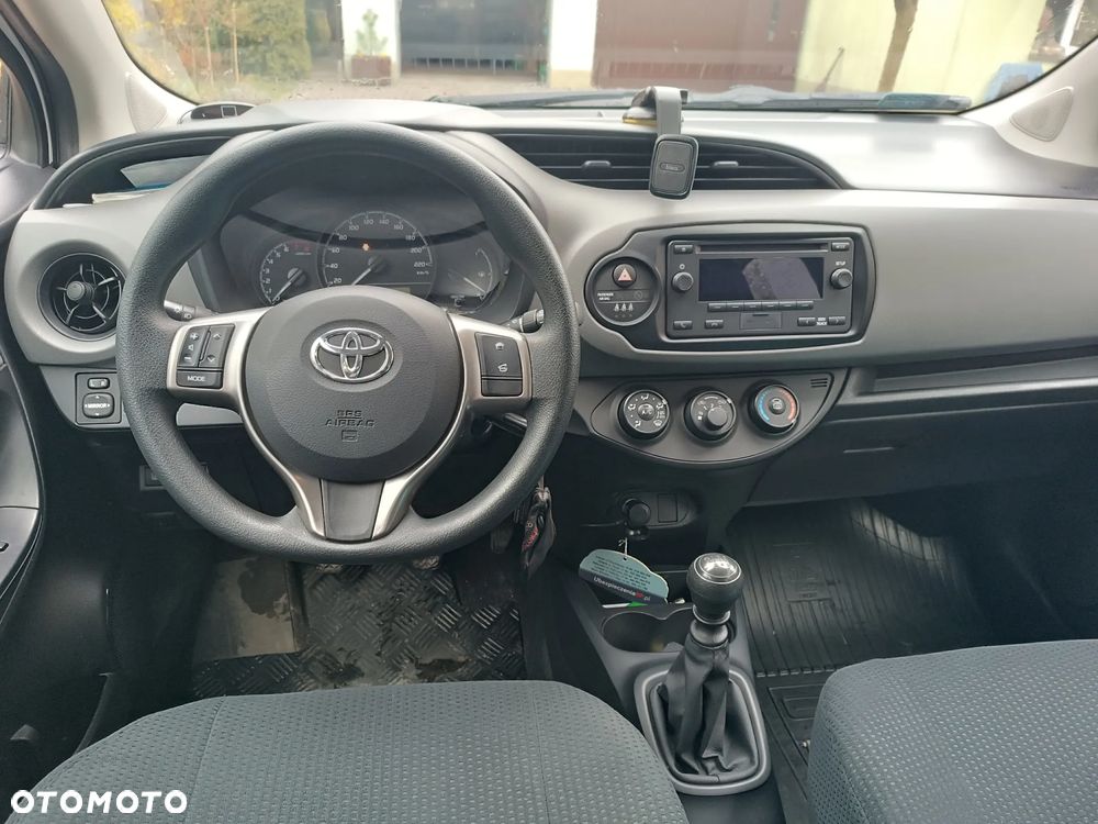 Toyota Yaris 1.5 Active - 9
