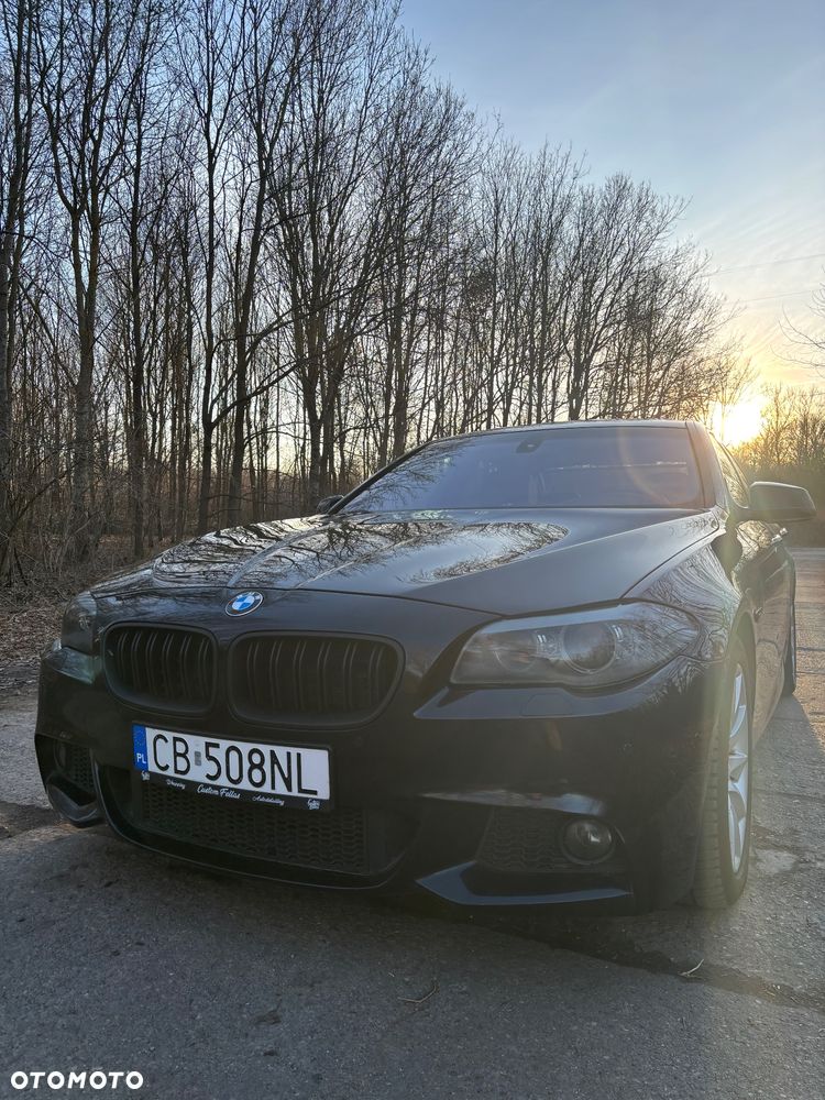 BMW Seria 5 535i xDrive - 16