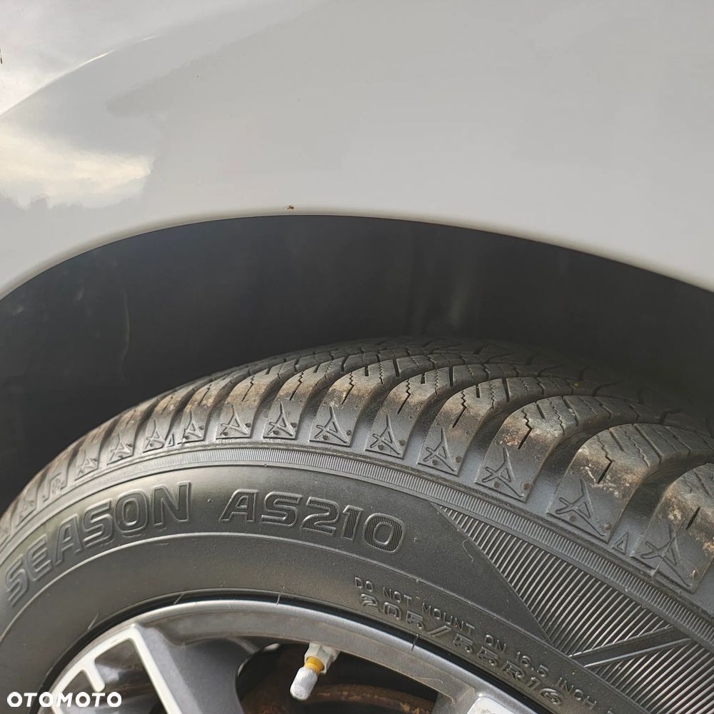 Toyota Auris 2.0 D-4D Premium Comfort - 26