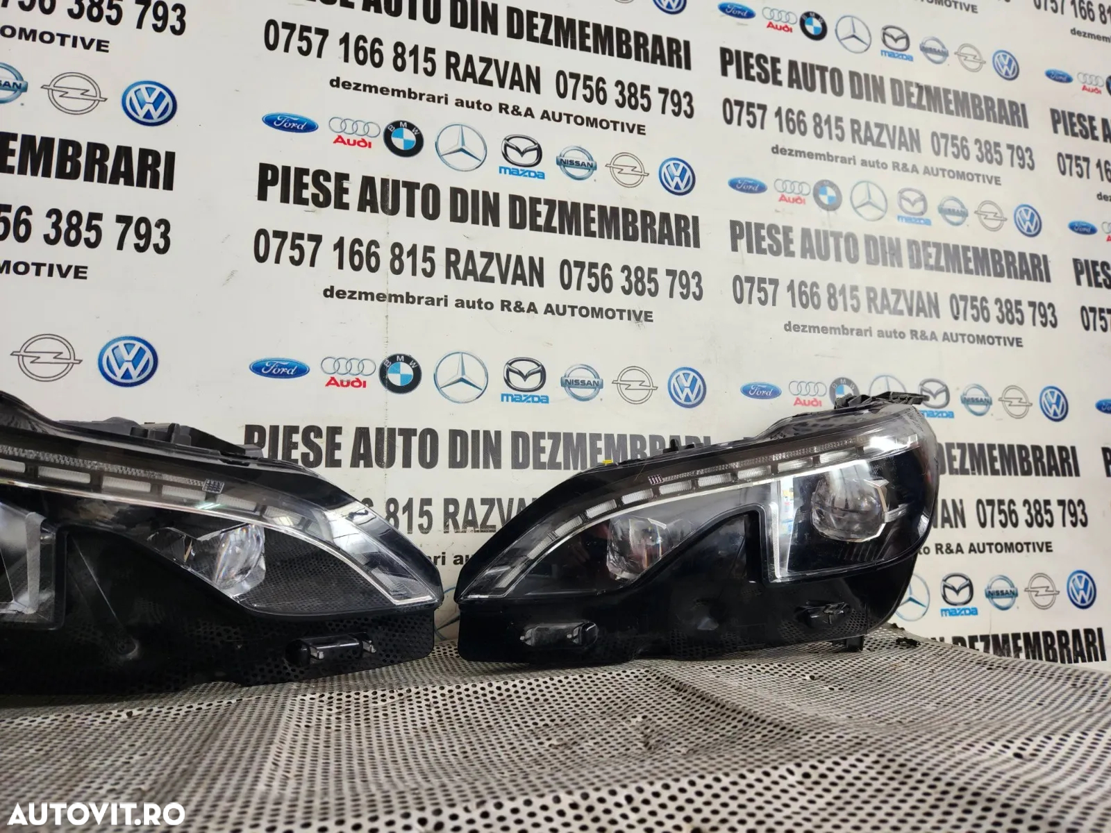 Faruri Far Stanga Dreapta Complet Full Led Peugeot 3008 / 5008 Cod   Europa Impecabile An 2017-2018 - 2
