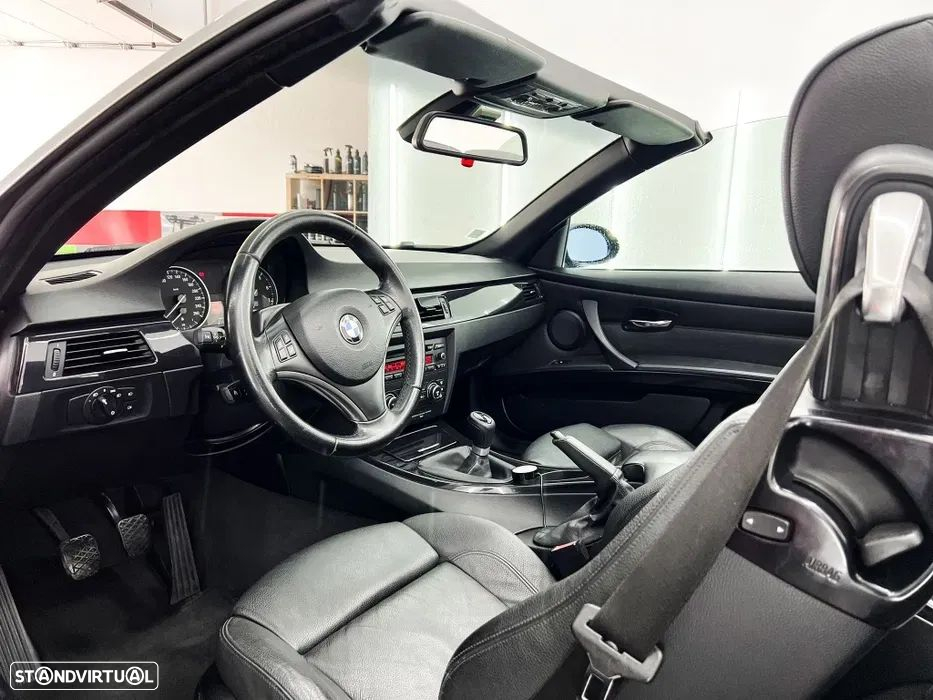 BMW 320 i Cabrio - 4