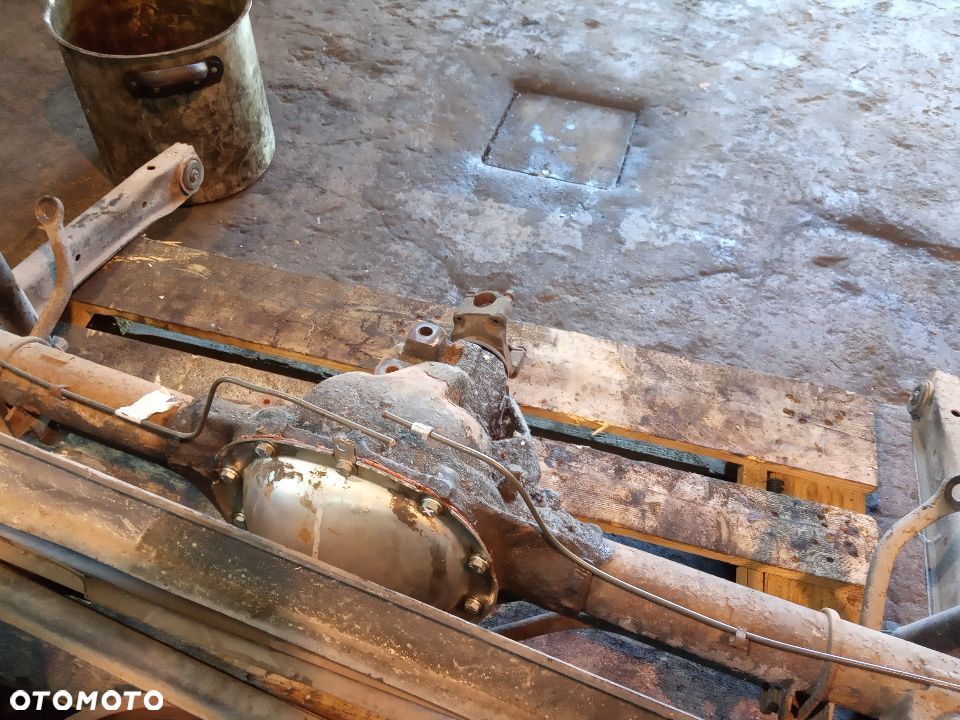 PONTIAC FIREBIRD 3 gen 3rd 82–92 most tyl tylny dyferencjal 3.23 camaro chevrolet 2.5 2.8 3.1 v6 3.8 5.0 v8 5.7 rear diff differential 1982 1983 1984 1985 1986 1987 1988 1989 1990 1991 1992 - 10