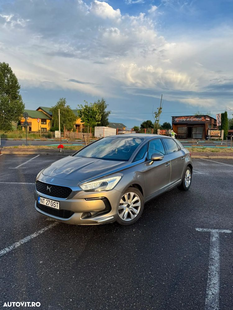 DS Automobiles DS 5 BlueHDi So Chic Aut. - 1