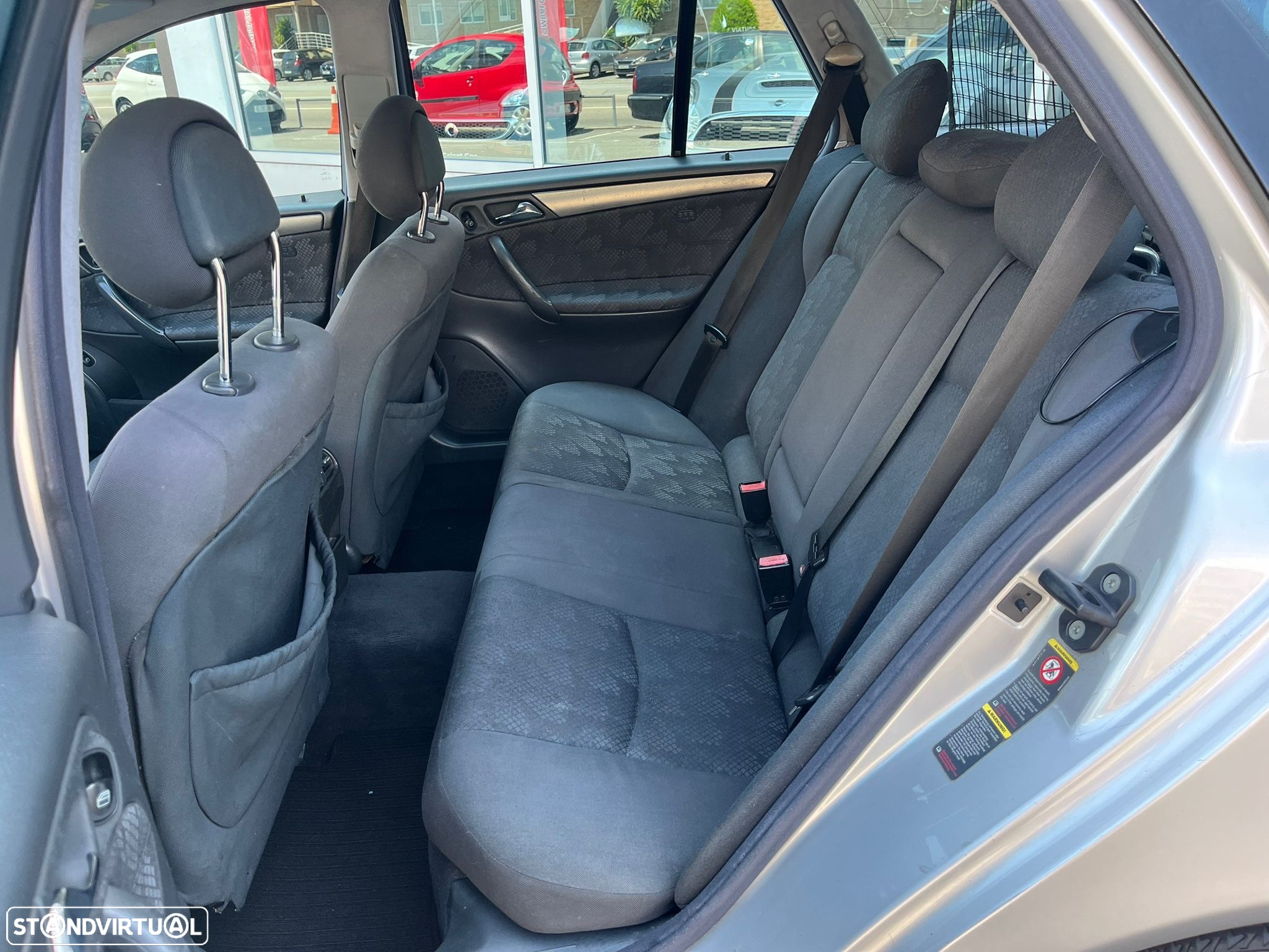 Mercedes-Benz C 220 - 28