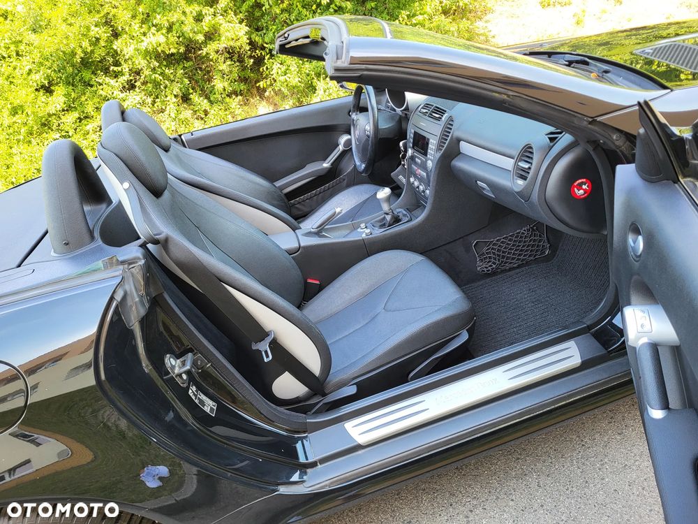 Mercedes-Benz SLK - 21
