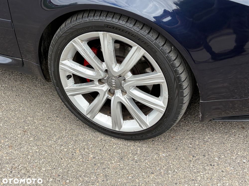 Audi A6 Limousine 2.4 - 12