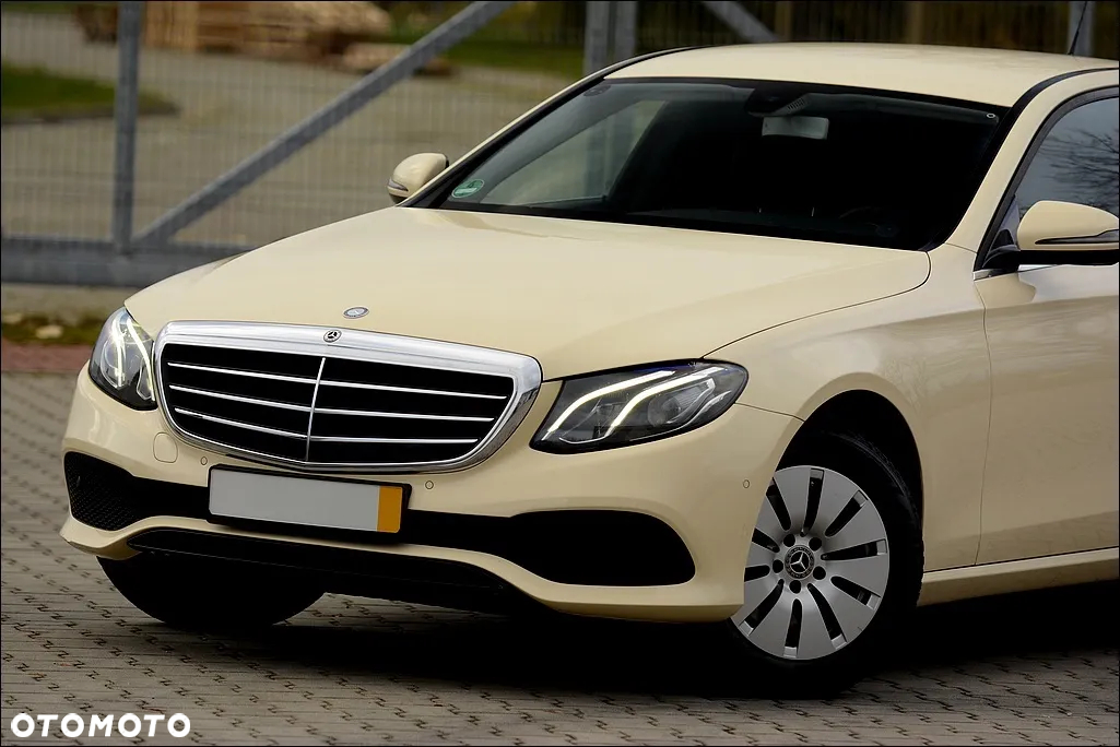 Mercedes-Benz Klasa E 200 d 9G-TRONIC - 8