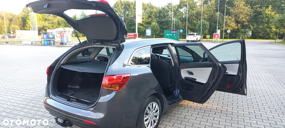 Kia Ceed 1.6 GDI Dream-Team Edition - 6