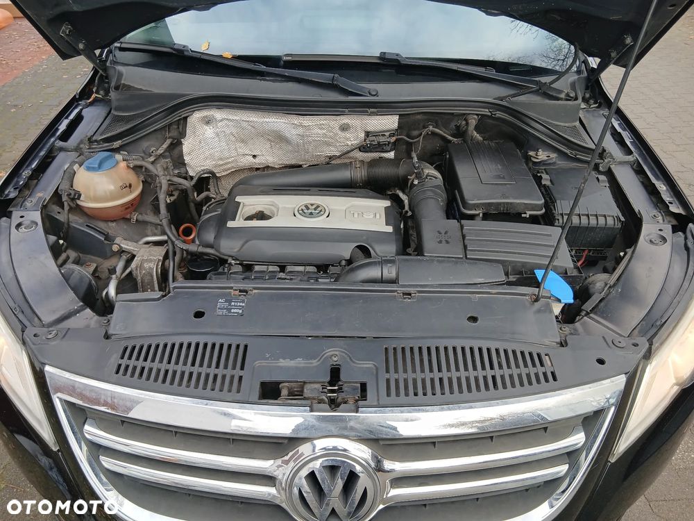 Volkswagen Tiguan - 9