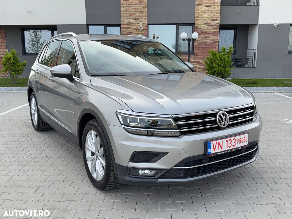 Volkswagen Tiguan - 1