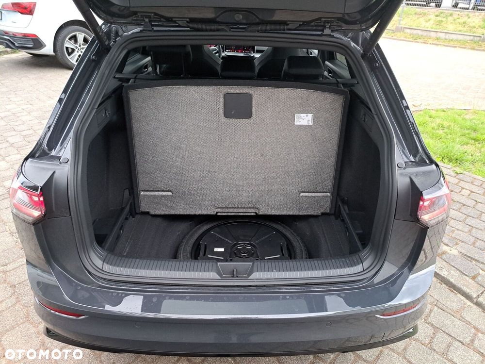 Volkswagen Golf Variant 2.0 TDI R-Line Plus DSG - 12