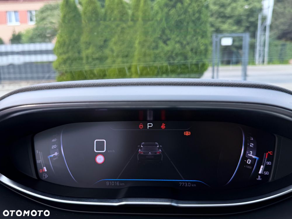 Peugeot 3008 BlueHDi 130 Stop & Start EAT8 Allure - 29