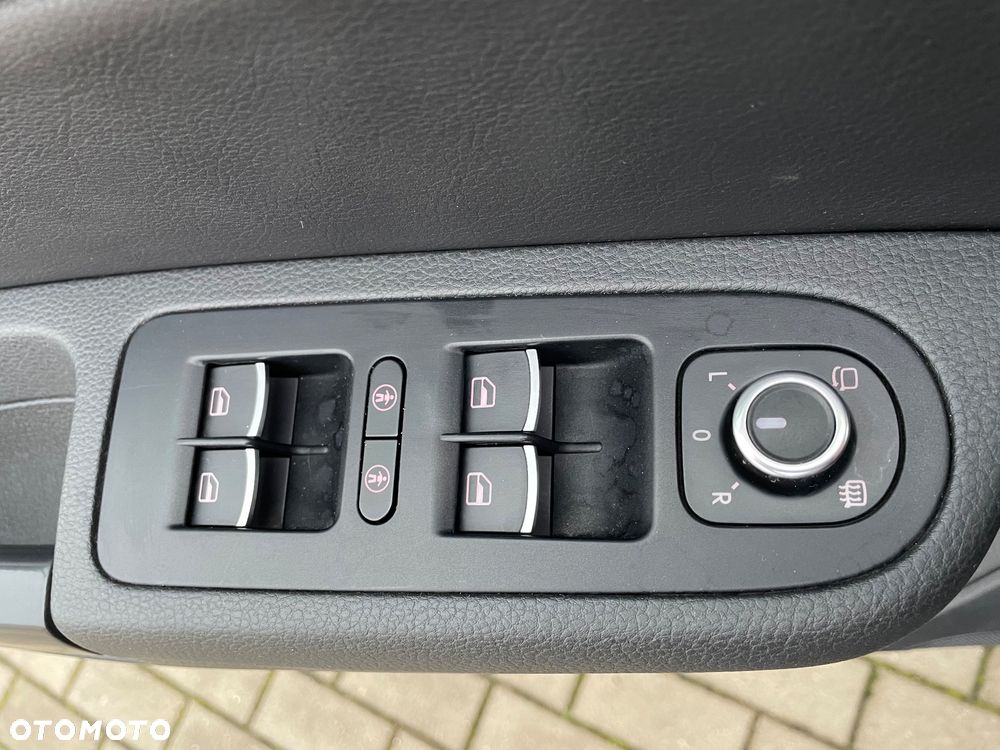 Volkswagen Sharan 2.0 TDI DSG BlueMotion Technology Highline - 13