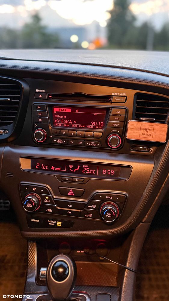 Kia Optima - 14