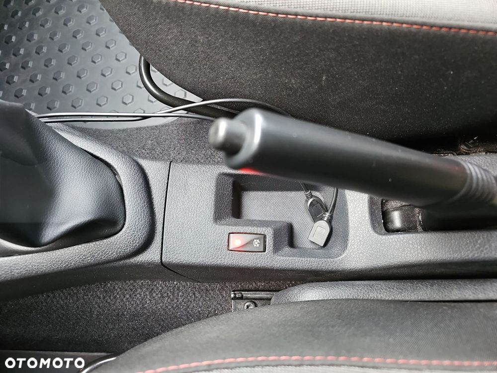 Dacia Logan 0.9 TCe Techroad S&S - 27