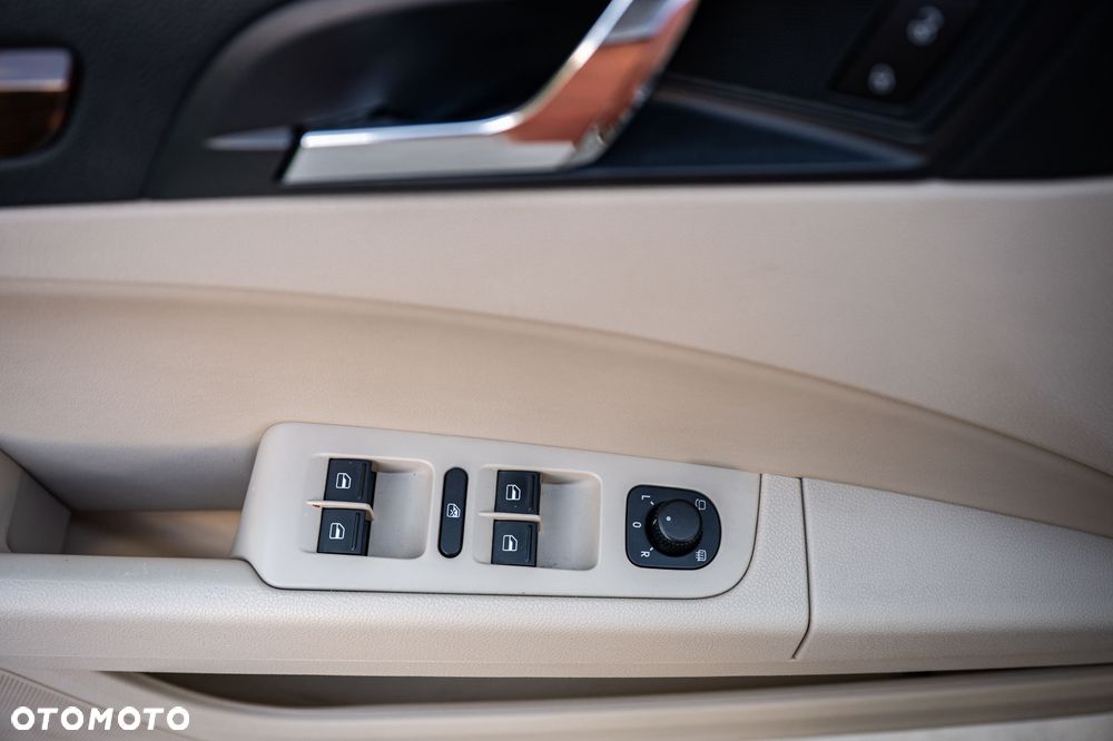 Skoda Superb 2.0 TDI L&K - 21