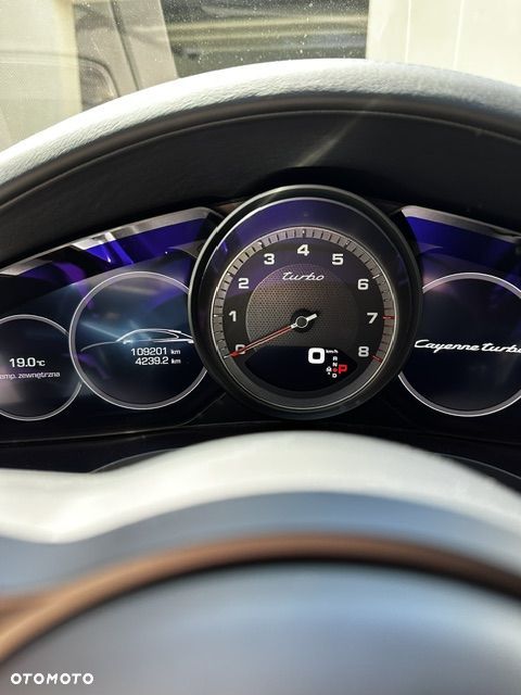 Porsche Cayenne - 7