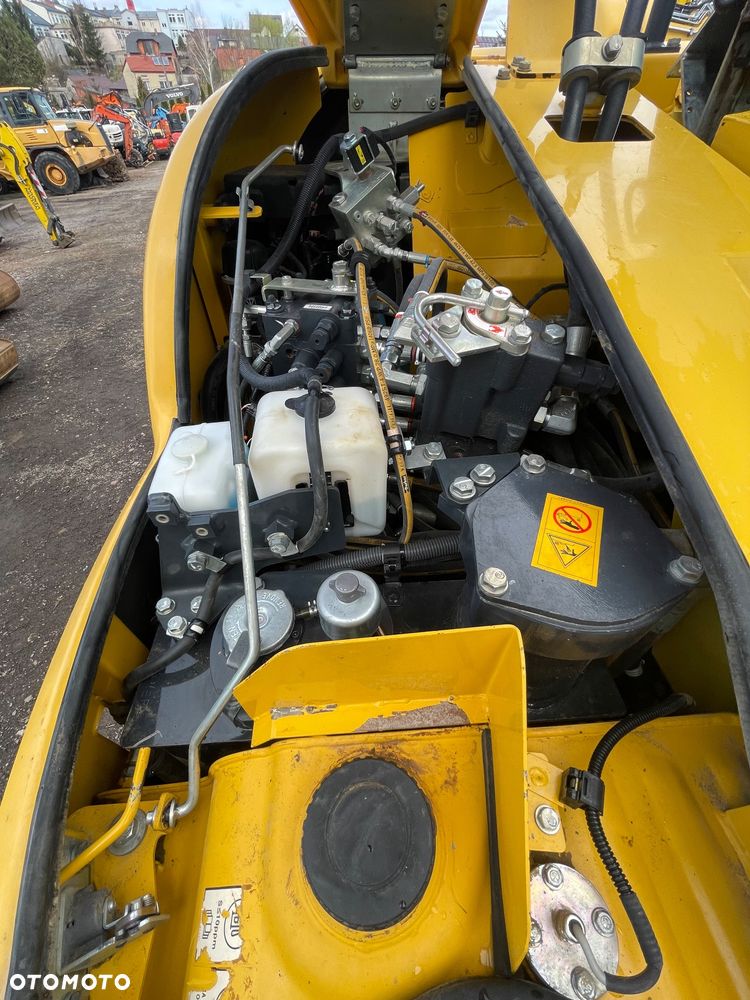 Komatsu PW 98 - 12