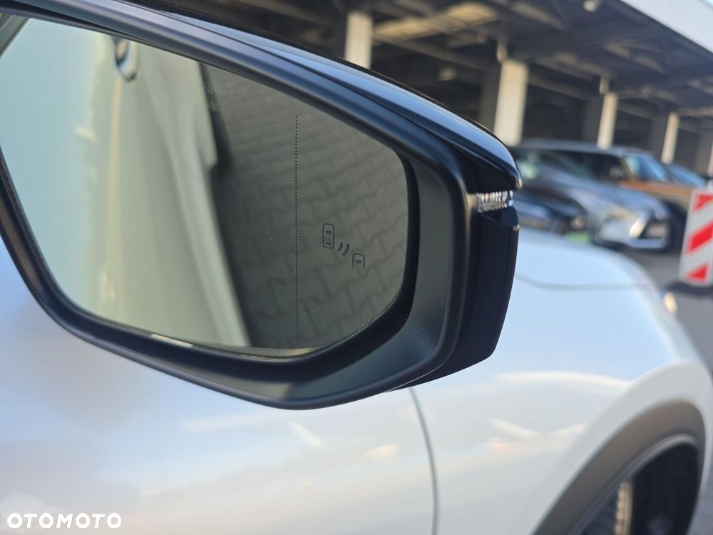 Lexus LBX 1.5 Hybrid Emotion - 34