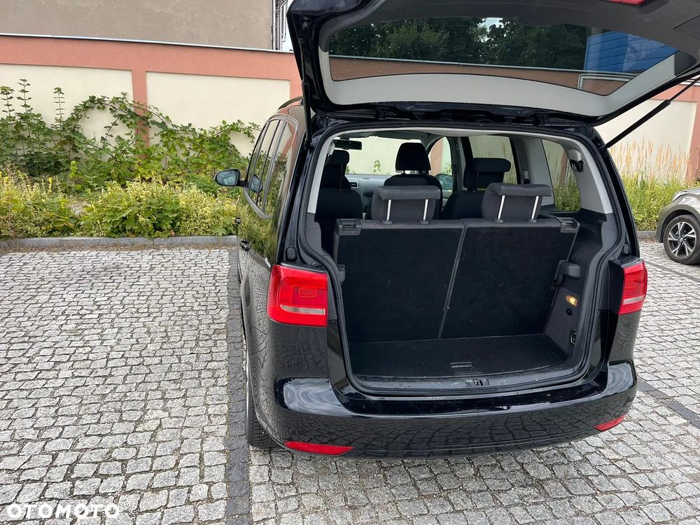 Volkswagen Touran 2.0 TDI DPF United - 6