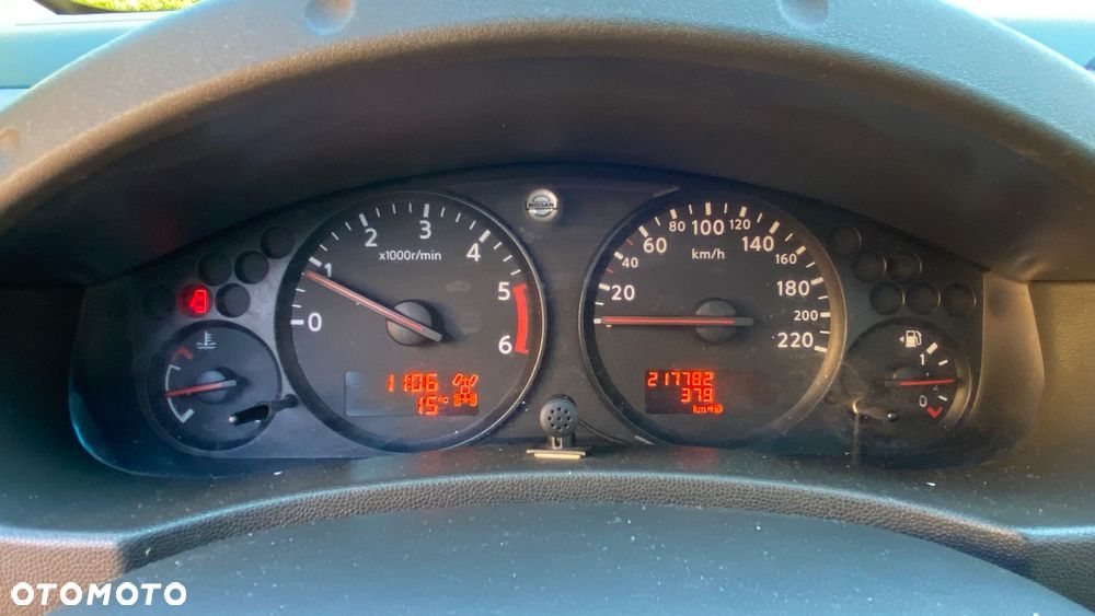 Nissan Navara 2.5 D XE - 19