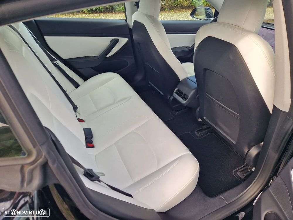 Tesla Model 3 Standard Range Plus RWD - 18