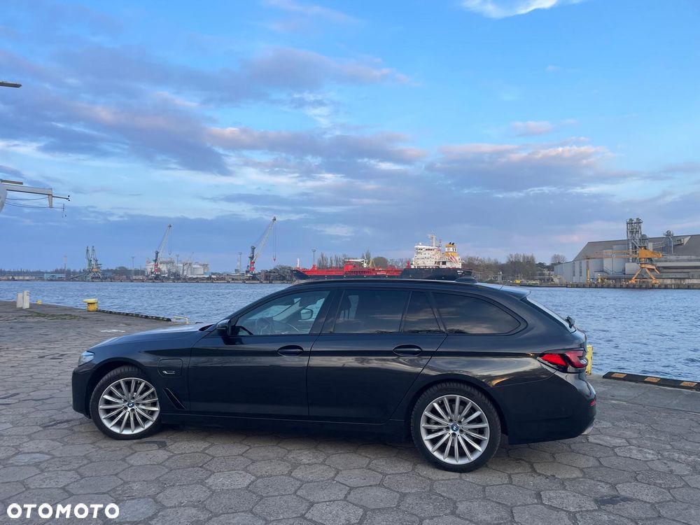 BMW Seria 5 530e Luxury Line sport - 13