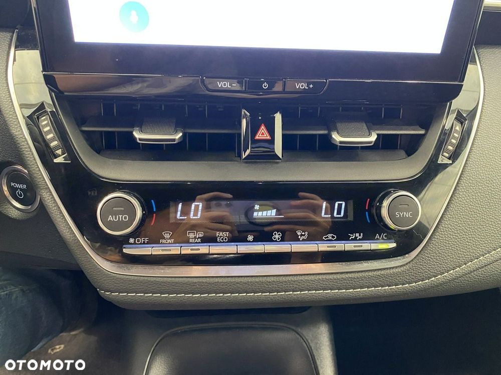 Toyota Corolla - 22
