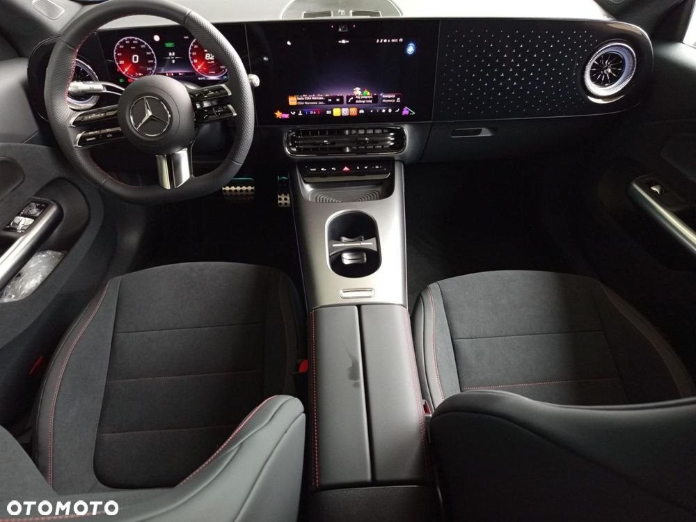 Mercedes-Benz CLA - 11