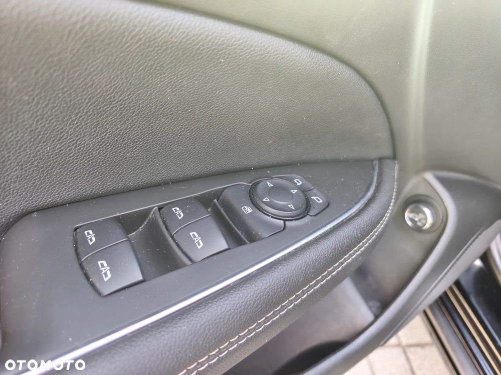Opel Insignia 1.5 T Innovation S&S - 13