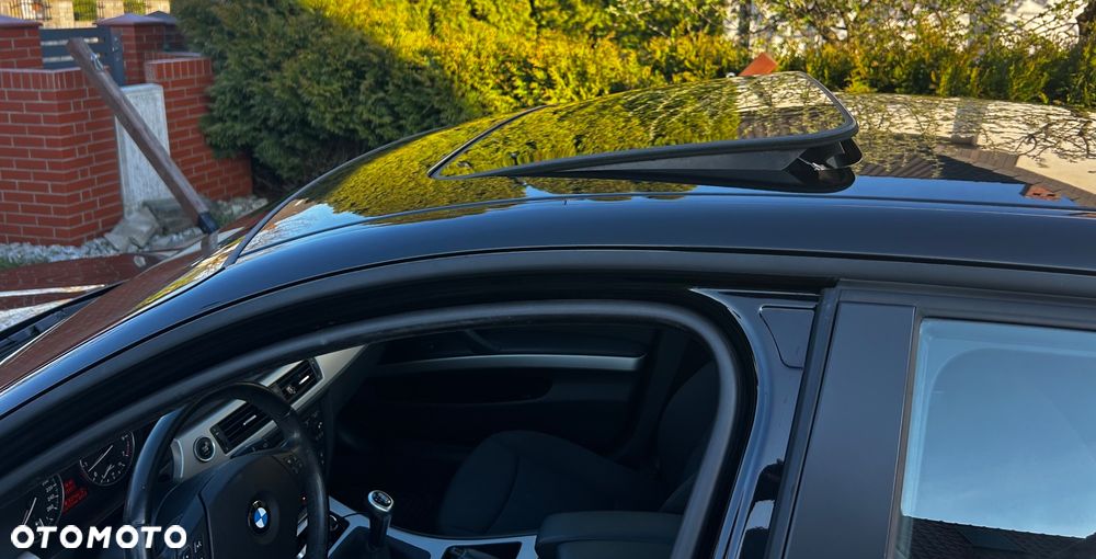 BMW Seria 3 318i - 10