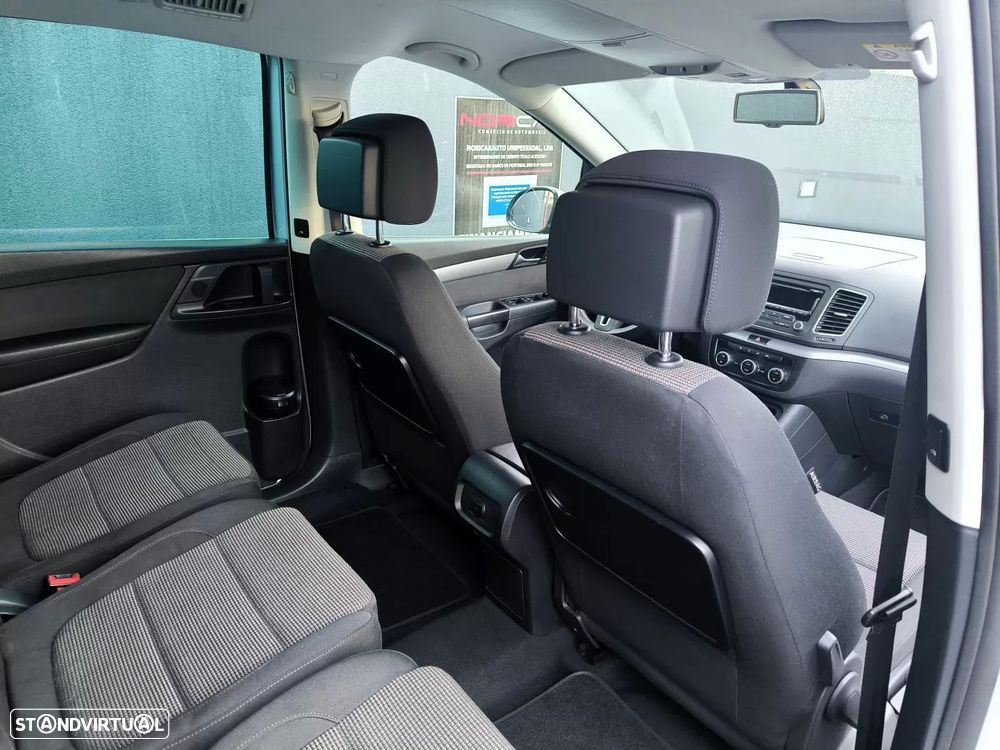 VW Sharan 2.0 TDi Confortline - 28