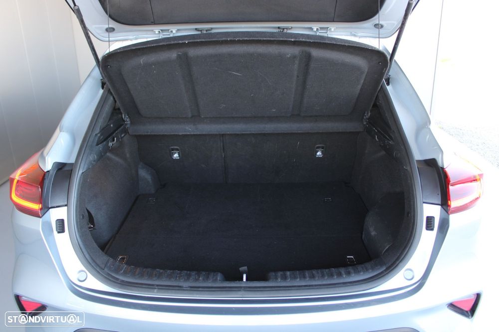 Kia XCeed 1.6 GDi PHEV First Edition+SRF - 8