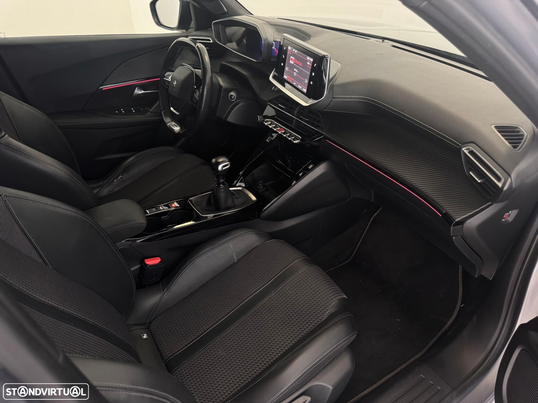 Peugeot 2008 1.2 PureTech GT Line - 12