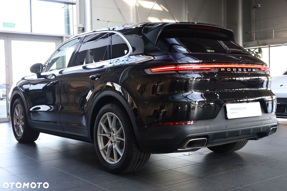 Porsche Cayenne - 5