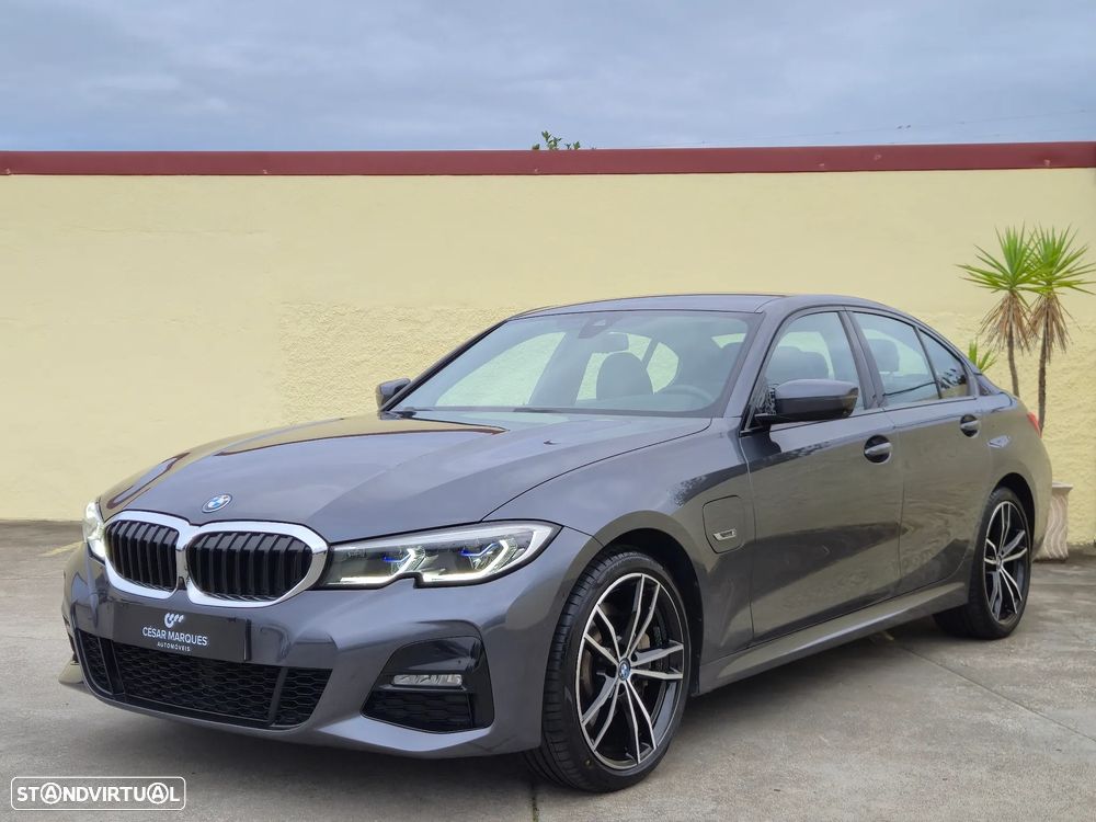 BMW 330 e Pack M Auto - 12
