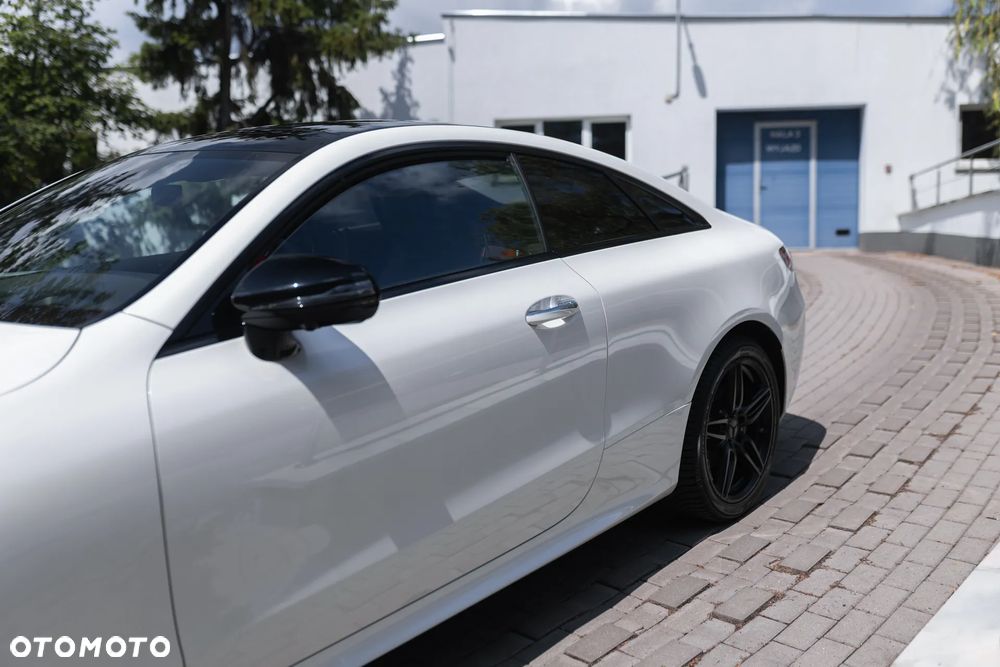 Mercedes-Benz Klasa E 220 d 4-Matic 9G-TRONIC - 5