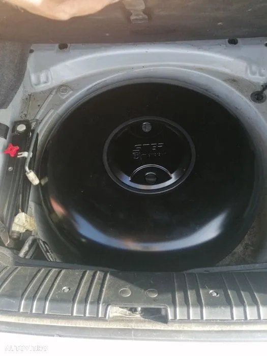BMW Seria 3 318i - 3