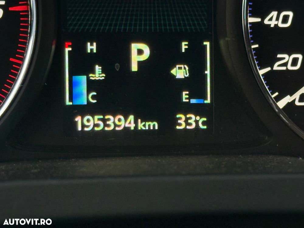 Mitsubishi Outlander - 28