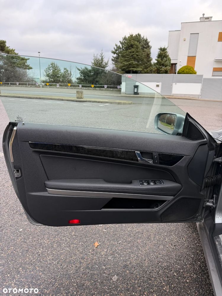 Mercedes-Benz Klasa E - 24