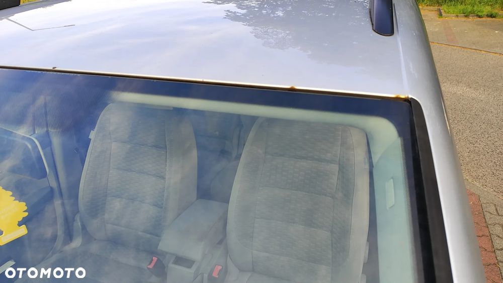 Volkswagen Touran 1.6 Trendline - 22