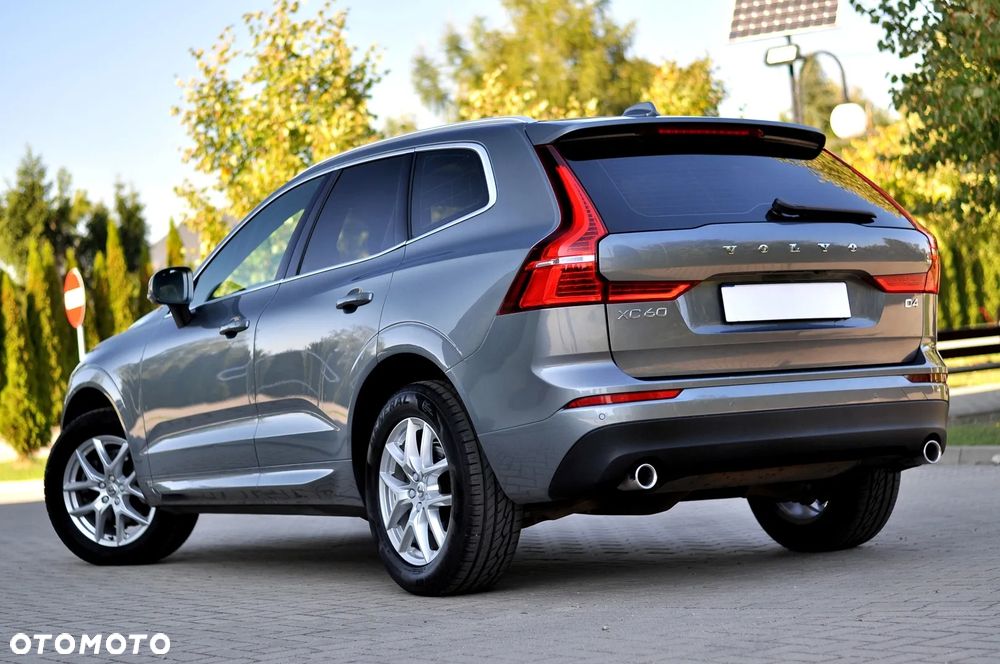 Volvo XC 60 D4 Momentum Pro - 9