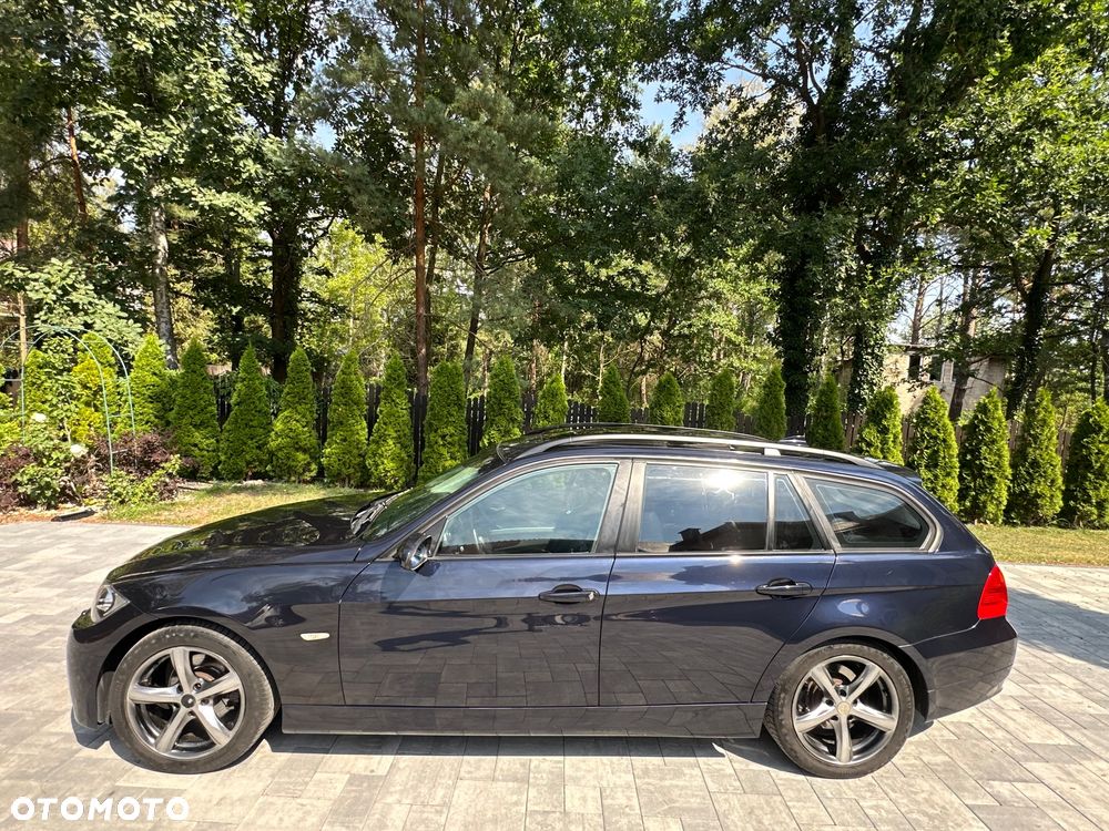 BMW Seria 3 320i - 3