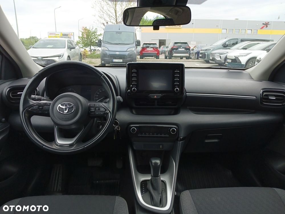 Toyota Yaris - 11