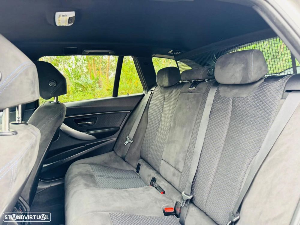 BMW 320 d Auto Pack M - 44