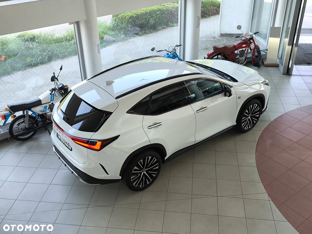 Lexus NX 350h F Sport AWD - 39