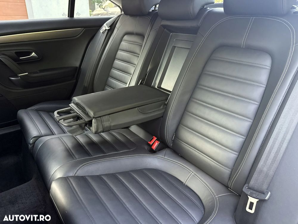 Volkswagen Passat CC - 8