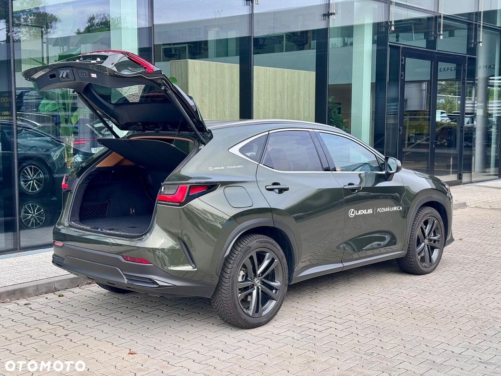 Lexus NX 450h+ Prestige AWD - 38